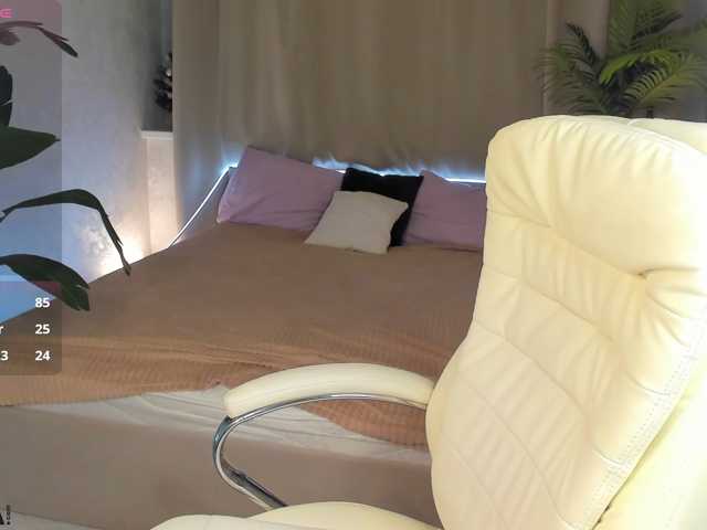 serinella live cam on BongaCams