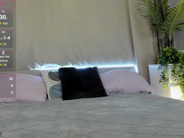serinella live cam on BongaCams