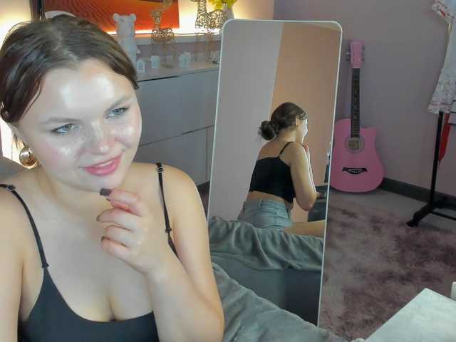 serinella live cam on BongaCams