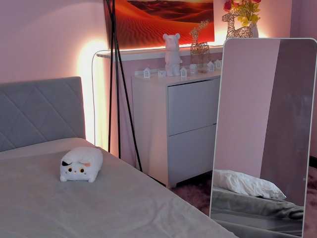 serinella live cam on BongaCams