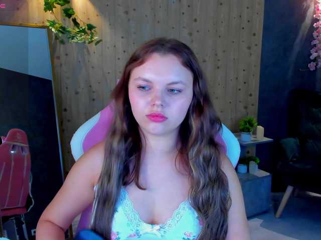 serinella live webcam show