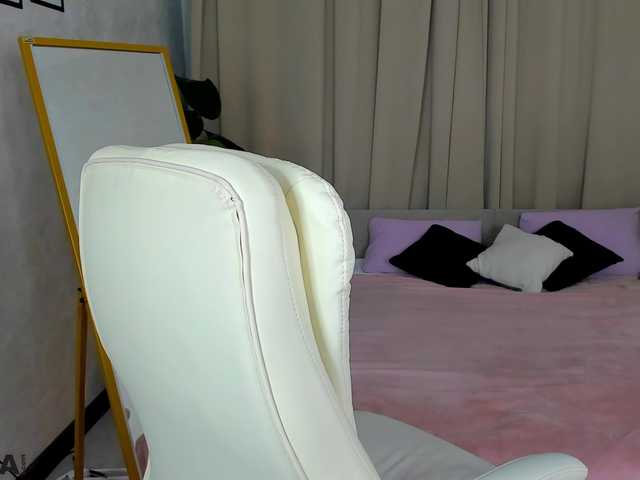 serinella live cam on BongaCams
