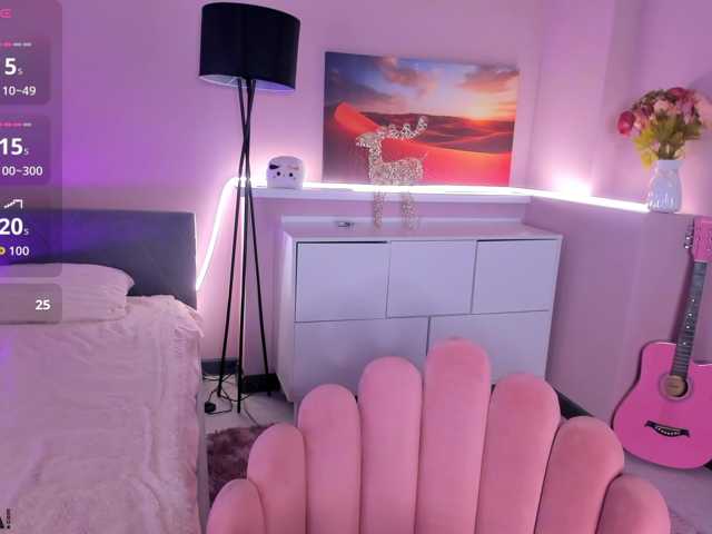 serinella live cam on BongaCams
