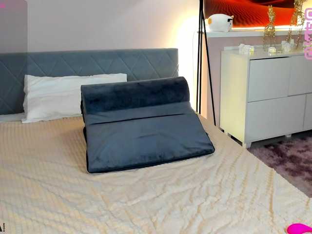 serinella live cam on BongaCams