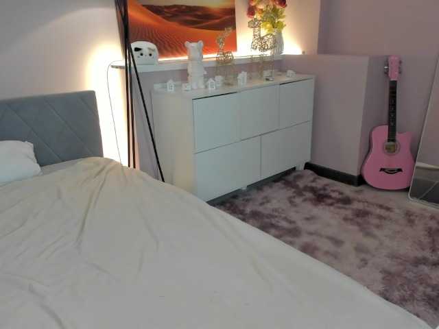 serinella live cam on BongaCams