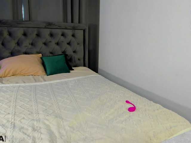 serinella live cam on BongaCams