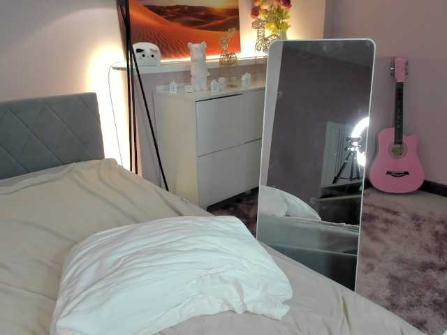 serinella live cam on BongaCams