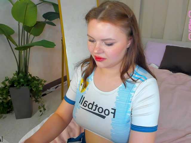 serinella live cam on BongaCams