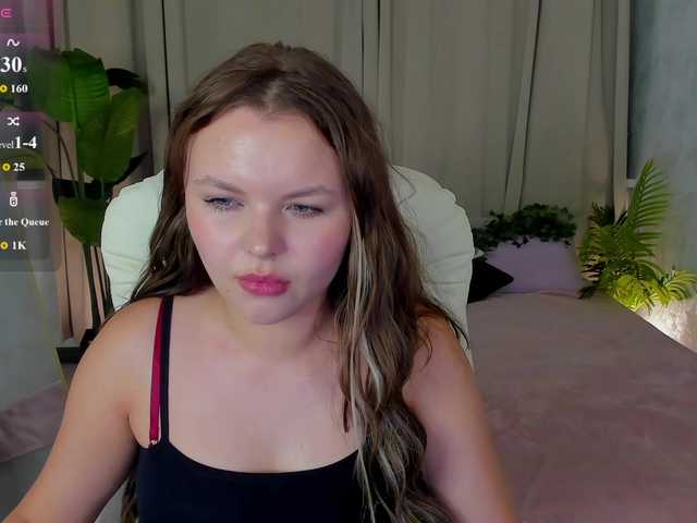 serinella live cam on BongaCams