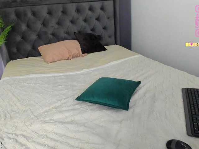 serinella live cam on BongaCams
