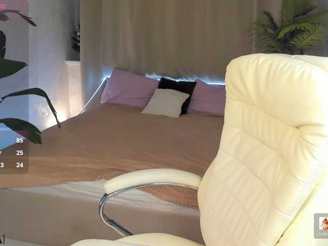 serinella live cam on BongaCams