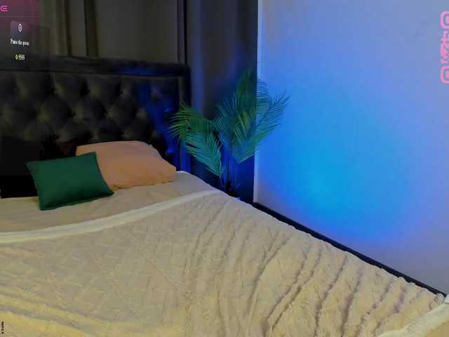serinella live cam on BongaCams