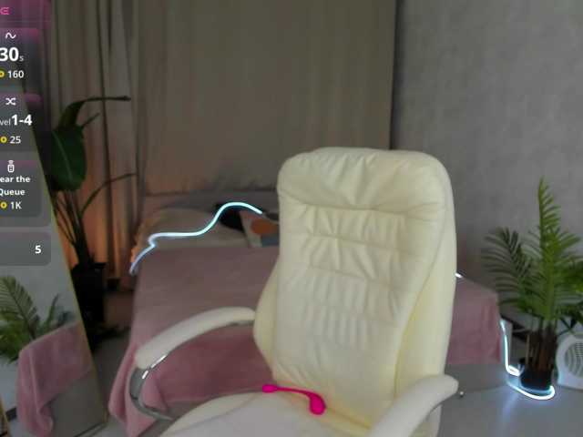 serinella live cam on BongaCams