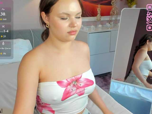 serinella live cam on BongaCams