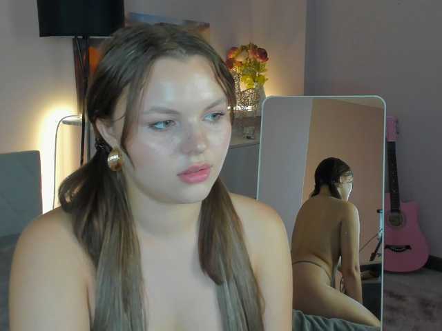 serinella live cam on BongaCams