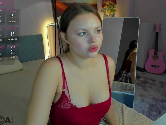serinella live cam on BongaCams