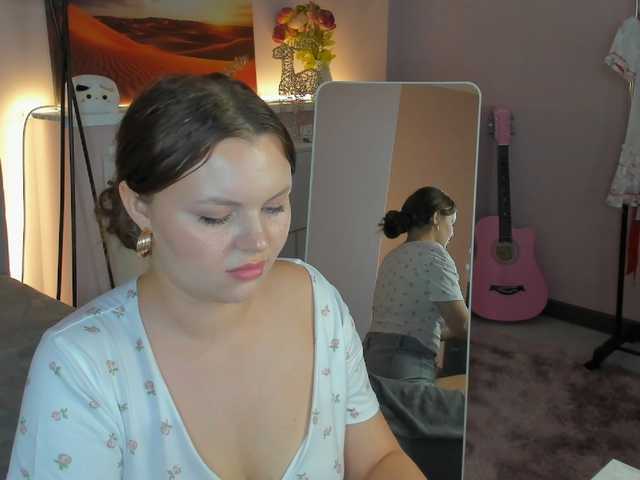 serinella live cam on BongaCams