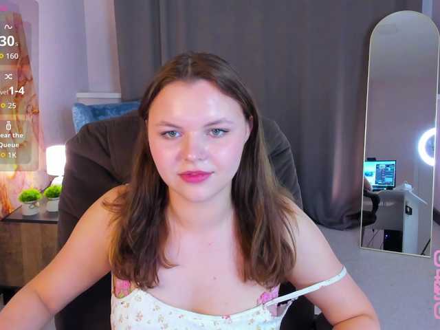 serinella live cam on BongaCams