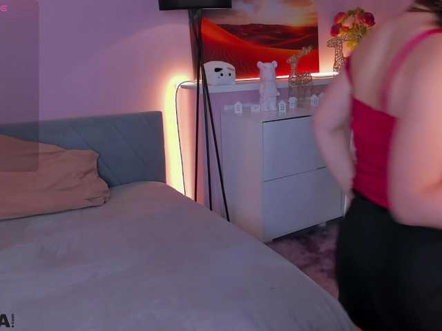 serinella live cam on BongaCams
