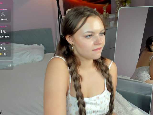 serinella live cam on BongaCams