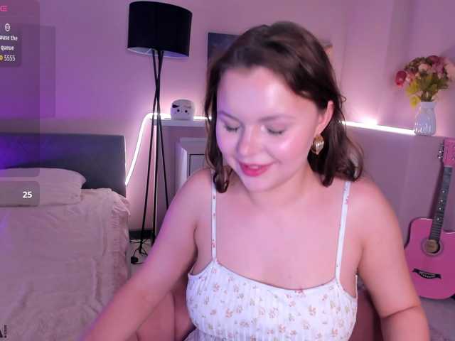 serinella live cam on BongaCams