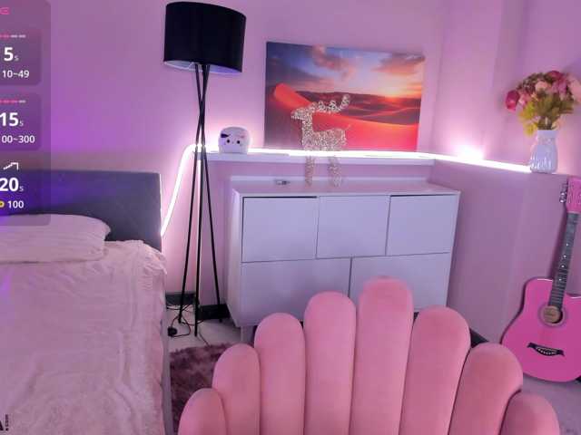 serinella live cam on BongaCams