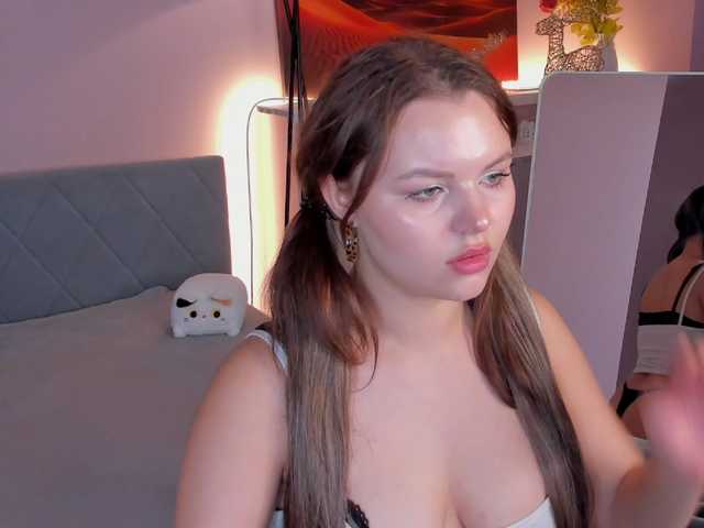 serinella live cam on BongaCams