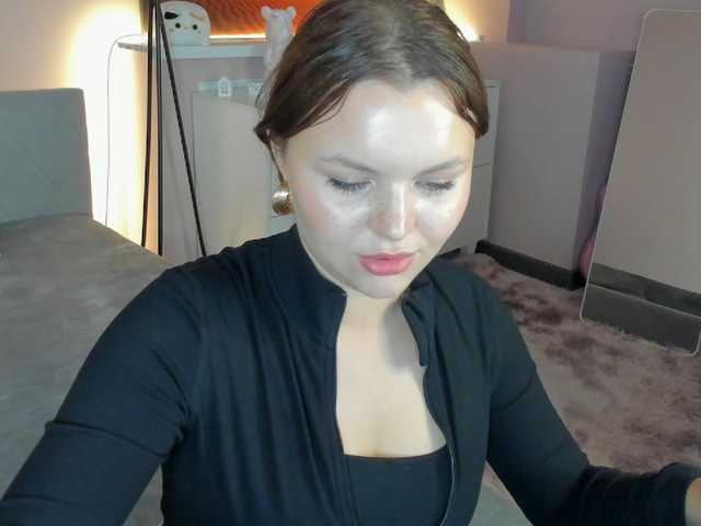 serinella live cam on BongaCams