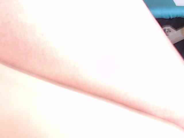 このモデルは現在ライブ中です。 Rebeca-1117