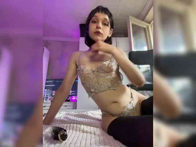 Mefidufi's cam show statistics and live stream