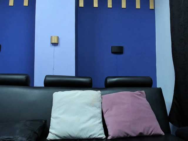 Ambermilf live cam on BongaCams
