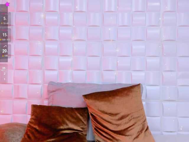Ambermilf live cam on BongaCams