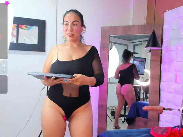 Ambermilf webcam