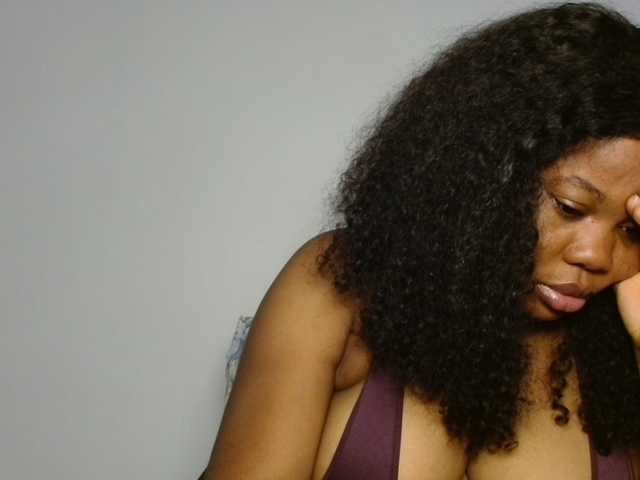 Malia8891 live cam on BongaCams