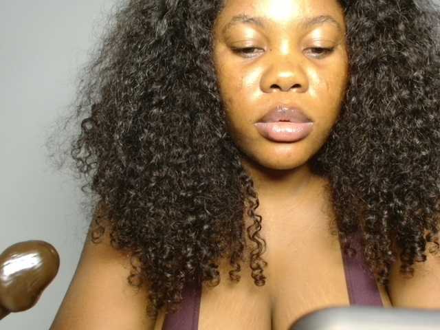 Malia8891 live cam on BongaCams