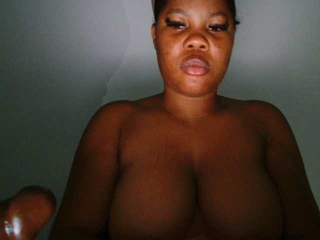 Malia8891 live cam on BongaCams