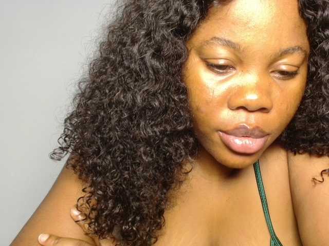 Malia8891 live cam on BongaCams