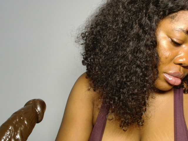 Malia8891 live cam on BongaCams