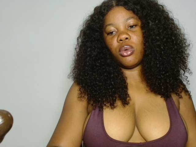 Malia8891 live cam on BongaCams