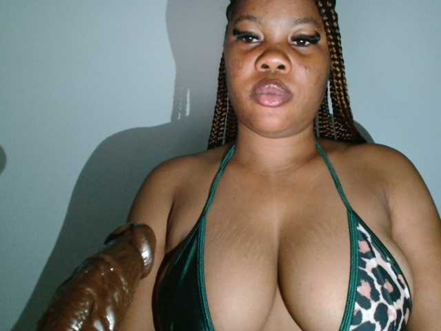 Malia8891 live cam on BongaCams