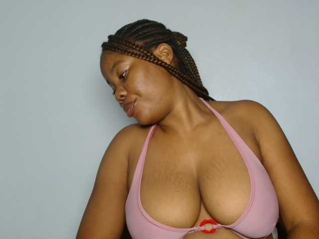 Malia8891 live cam on BongaCams