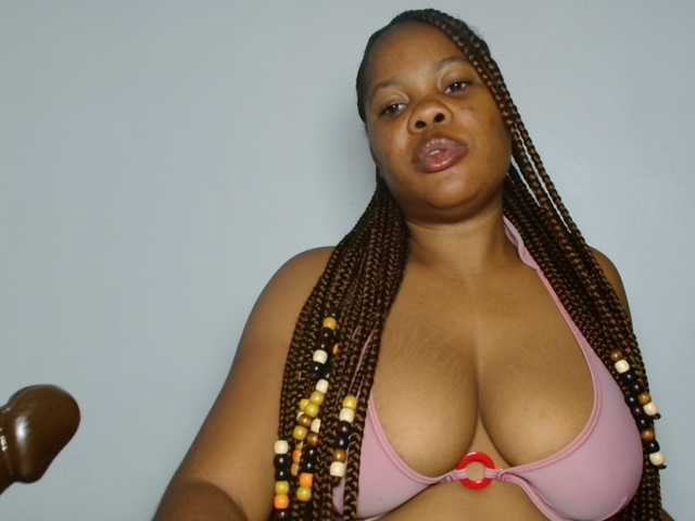 Malia8891 live cam on BongaCams