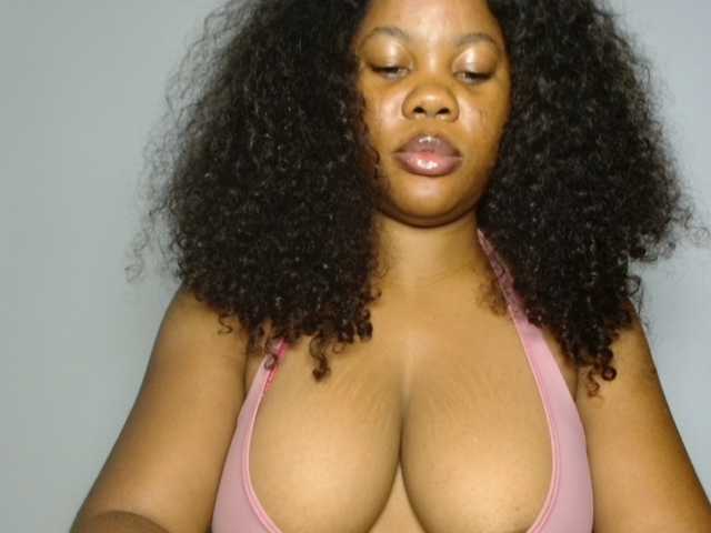 Malia8891 live cam on BongaCams