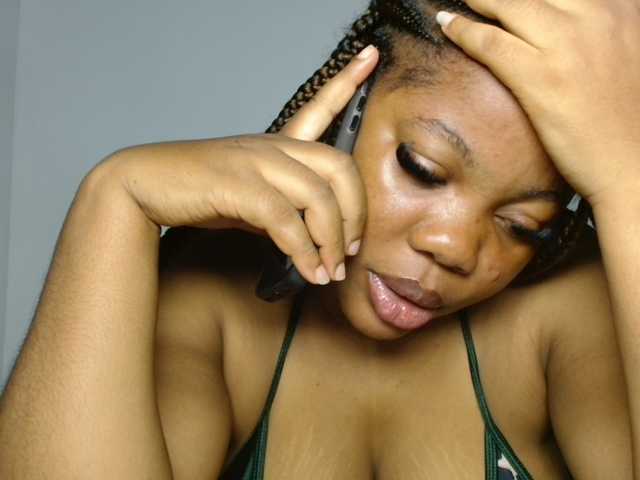Malia8891 live cam on BongaCams