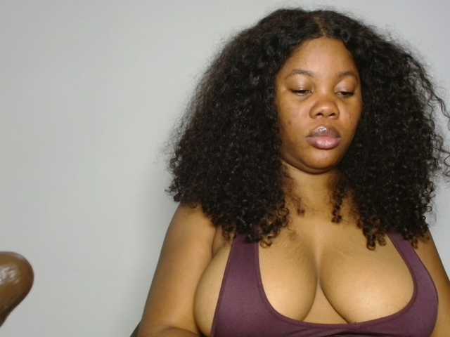 Malia8891 live cam on BongaCams