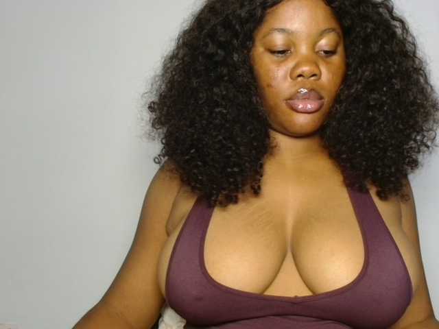 Malia8891 live cam on BongaCams