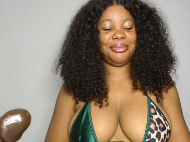 Malia8891 live cam on BongaCams