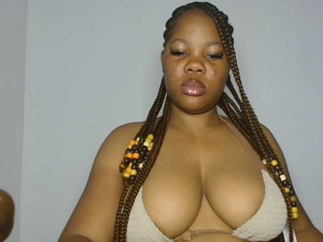 Malia8891 live cam on BongaCams