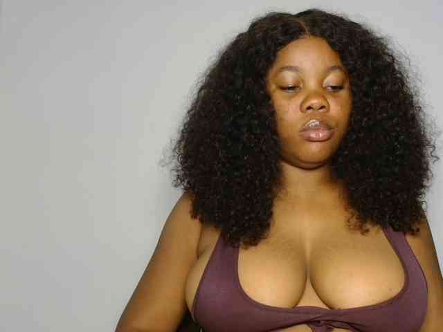 Malia8891 webcam