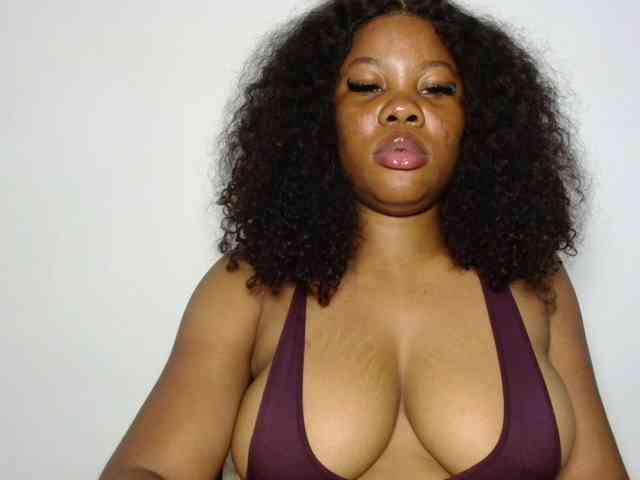 Malia8891 webcam